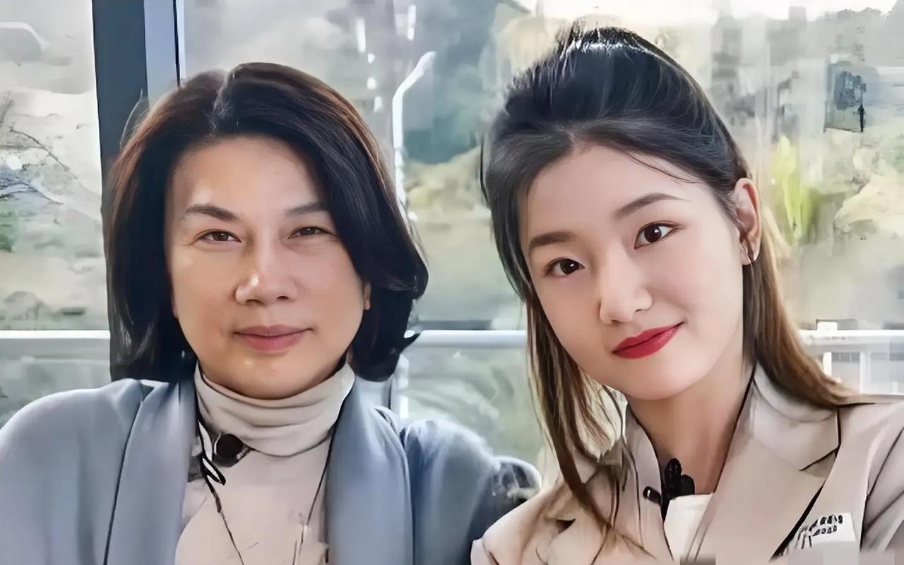 破案了！终于知道孟羽童当年为什么离职了！不是因为她不想干了，而是因为她犯了