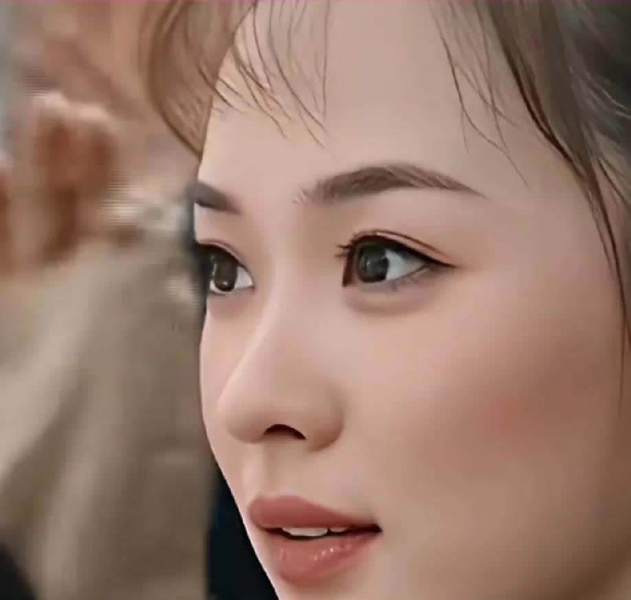 霍思燕年轻时可真好看，尤其乌云珠的角色，个人感觉比<em>佟妃</em>好看很多。<em>佟妃</em>