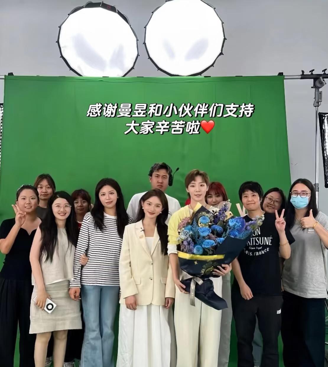 王曼昱直播间里传递正能量—追梦路上永不言败6月5日，王曼昱百忙之中抽出时间