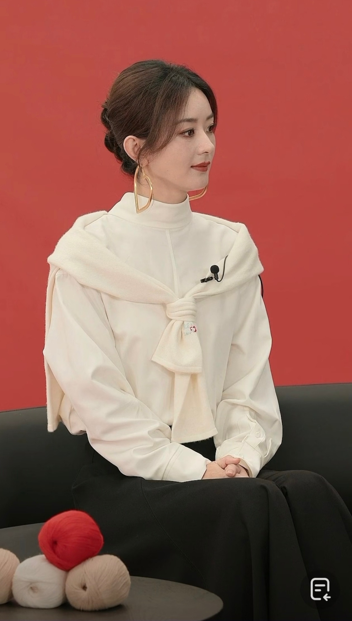 赵丽颖今天直播造型，好温柔好美！​​​