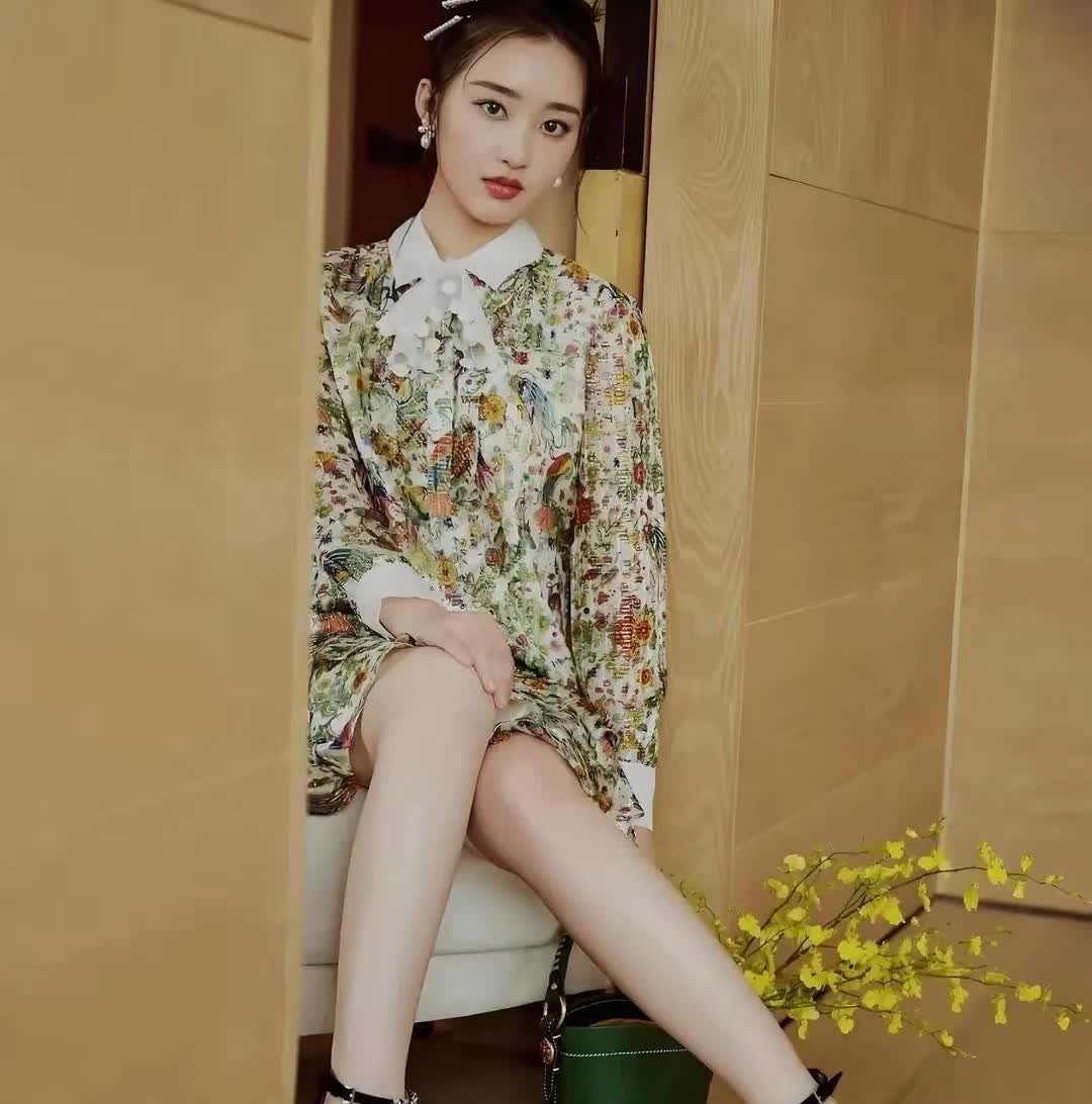 邓恩熙这小脚丫子也太好看了吧？