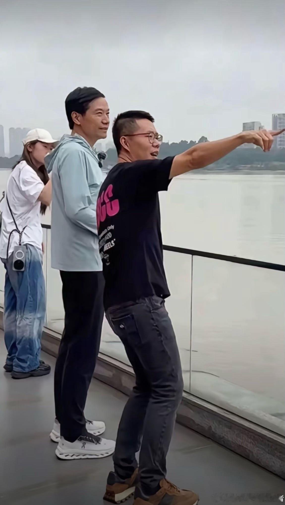 大家总认为雷总去年去YYP是在拜码头，但大家不要忘了，雷总去YYP带去的是米粉。