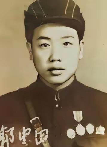 1950年11月29日，一位志愿军排长无视上级命令，放弃驻守高地，放走了美军的5