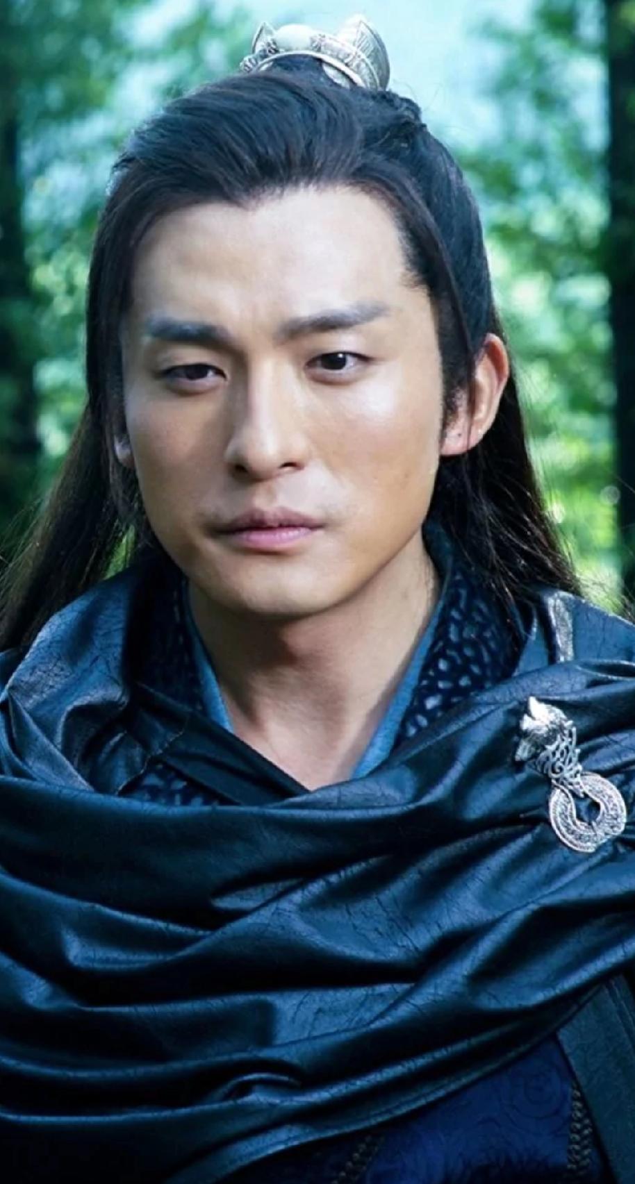 孙艺洲资源突然多起来，背后竟然有故事据说他曾经在某部剧得罪了内娱有话语权的演