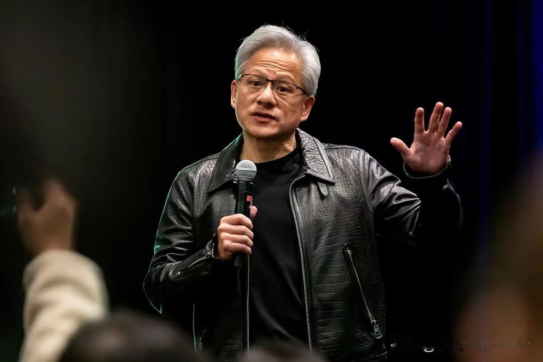 呵呵，[捂脸哭]发现没，不是黄仁勋多么牛逼有预见性，而是，是他“涉嫌抄袭十五五”