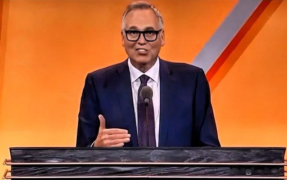 德安东尼公开感谢哈登：我感激他给予我的信任他技术精湛！今日，NBA名帅德安