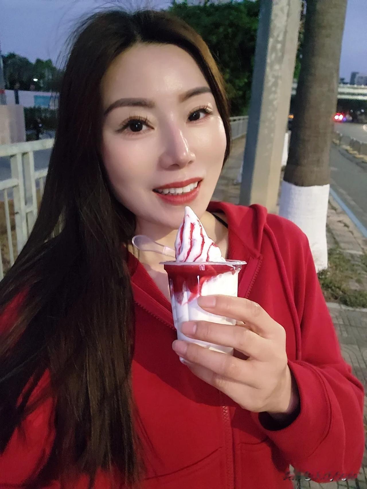 大冬天吃冰激凌🍨