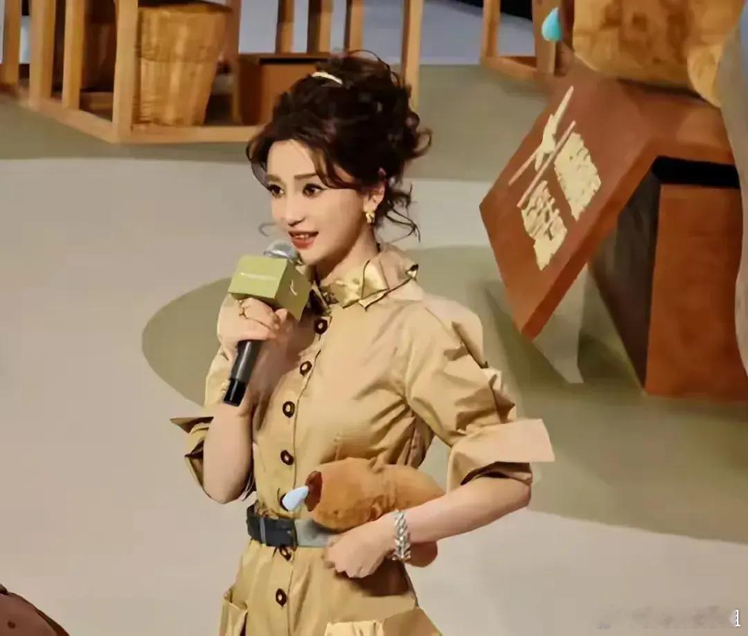 Angelababy不愧是内娱颜值的天花板！​​​