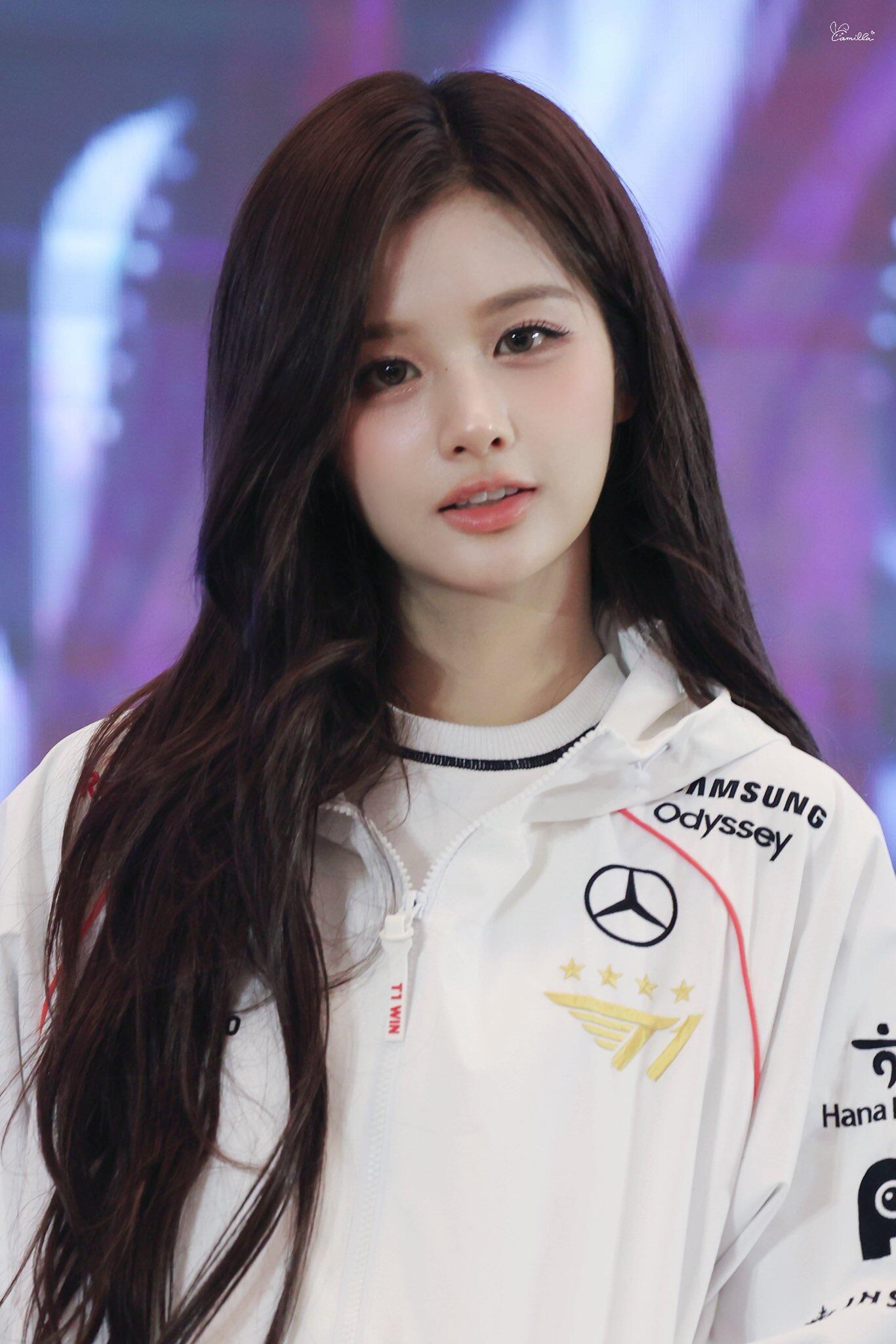 这辈子入坑小短脸只需要一个雪允….（什么都不羡慕就羡慕你们这些天生娃娃脸的人