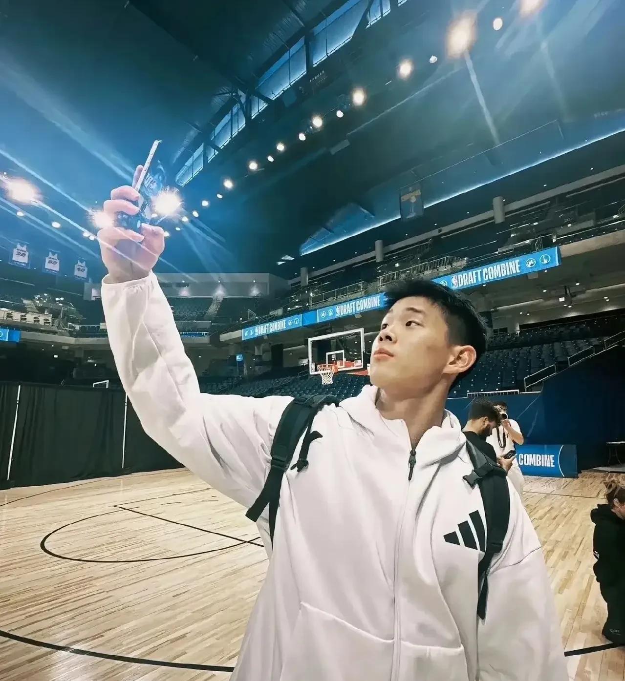 林葳或成为第一名被NBA选中的中国控卫！这次大概率会被选中来的好不如来的巧，林