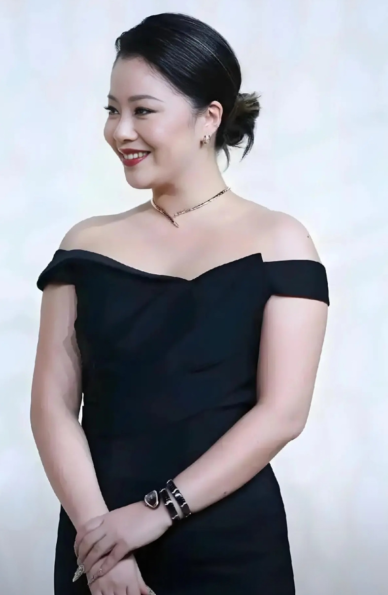 大家有没有觉得《四喜》饰演大倪这演员王菊，就是每次一看她这张脸就立马会有种感