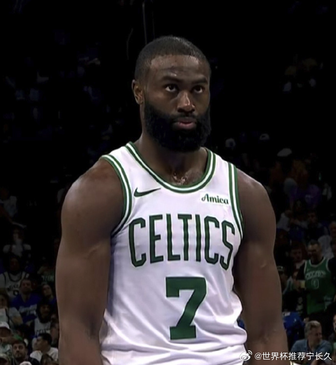 阵容天赋一般！！本赛季的凯尔特人到底是凭什么打到东部第二的？？？德里克怀特：31