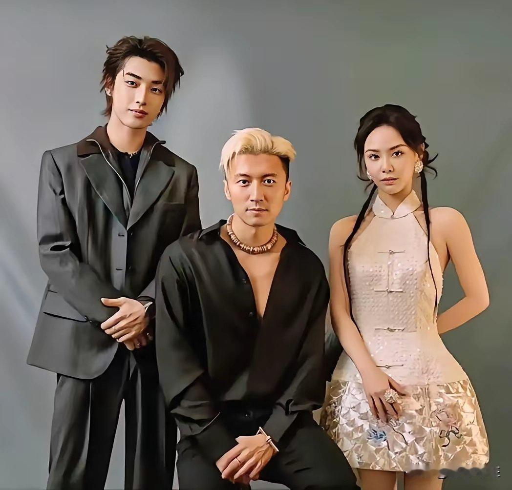 一个人的人品是装不出来的，不信，你看看谢霆锋，春节档电影《镖人》宣传时，和谢霆锋