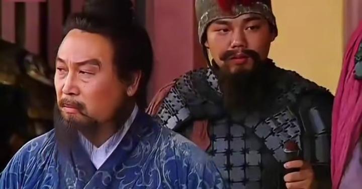 若说文才第一当属诸葛，武艺第一莫过吕布，那么陈宫堪称三国的道德巅峰。他弃官、弃曹