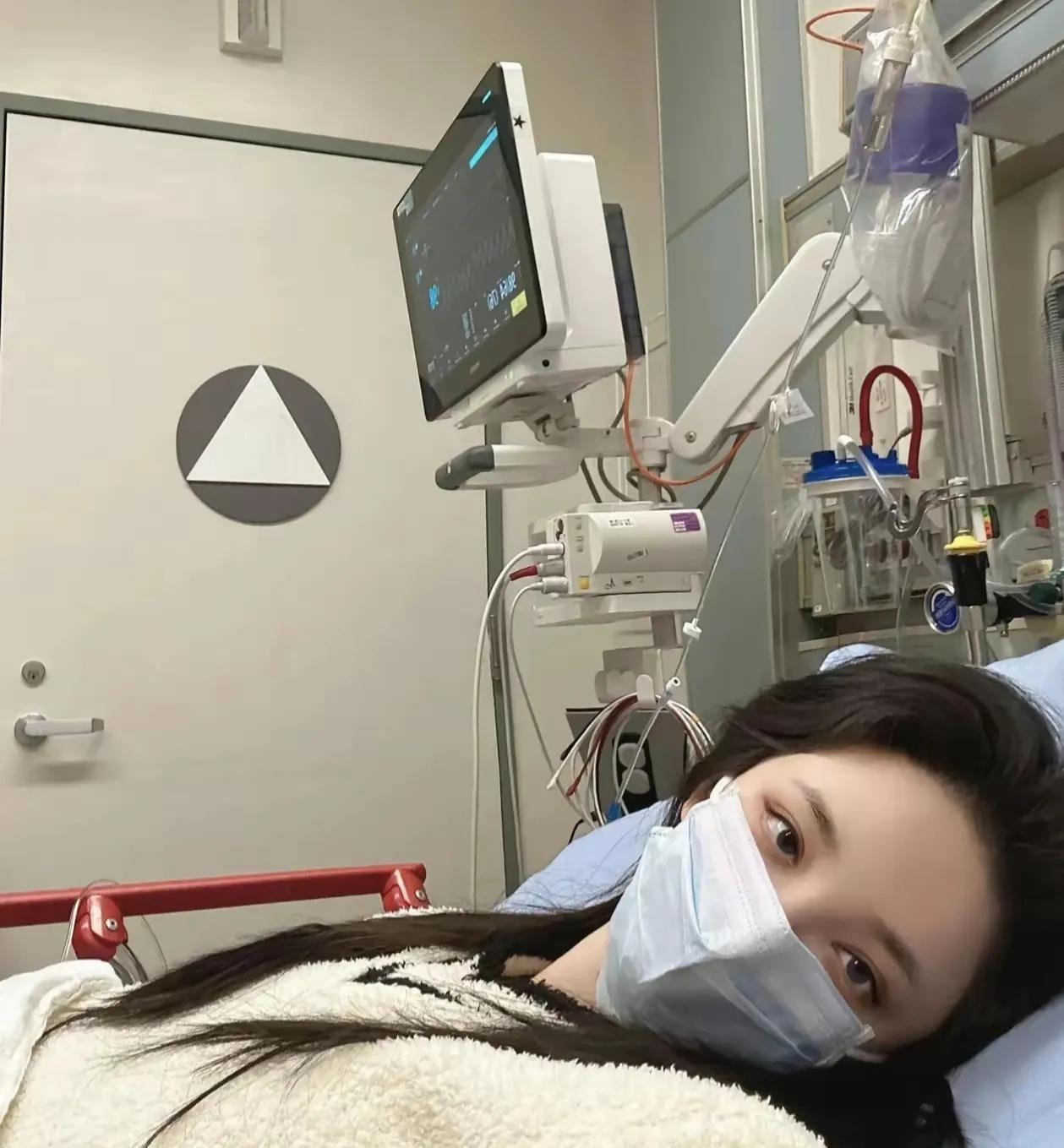 现在吞颗小胶囊就能查胃病了？这波黑科技连医生都看呆了！昨天在某市的一家医院