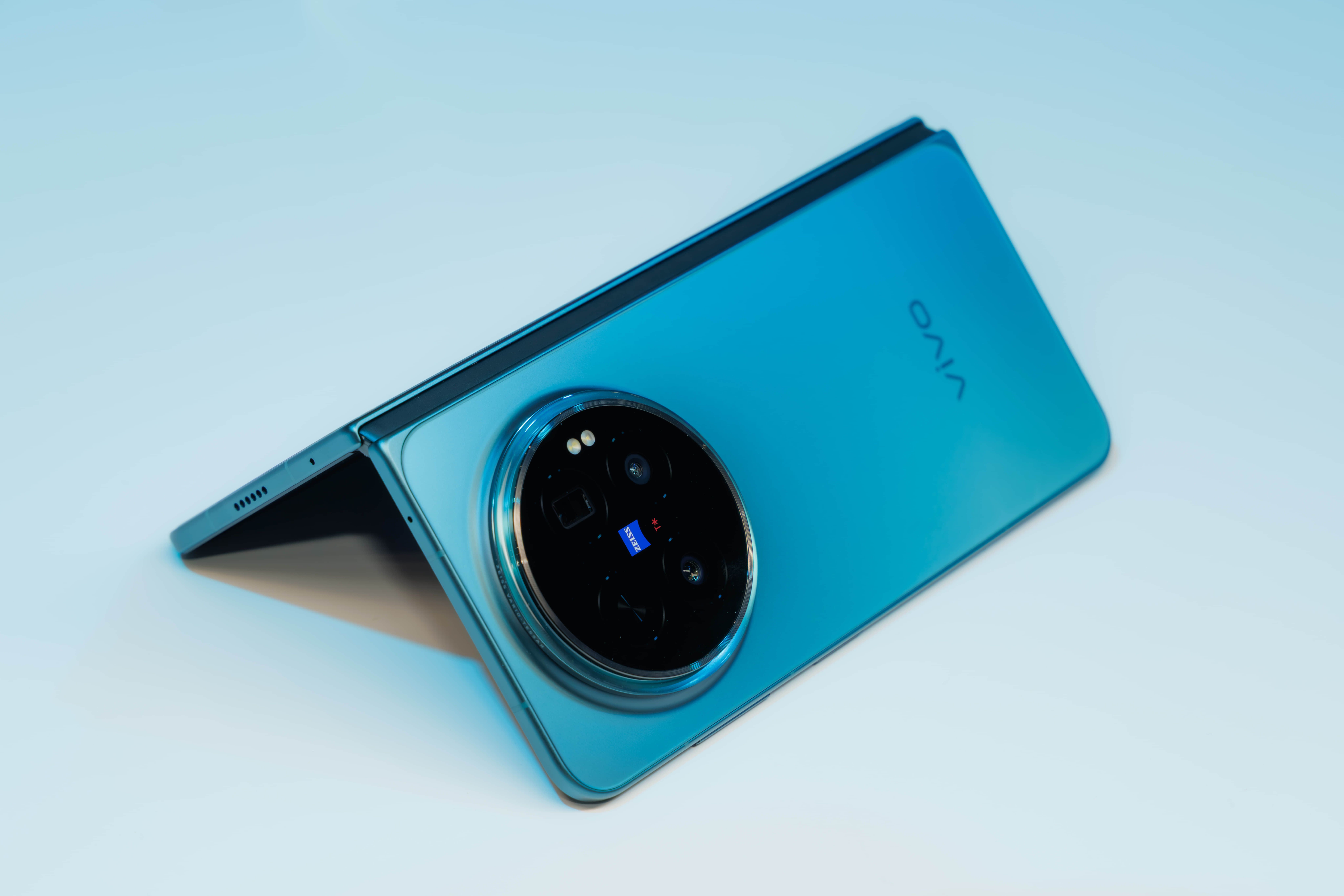 我眼中当下综合最强的折叠屏旗舰vivoXFold6要来了，设计、硬件参数、体
