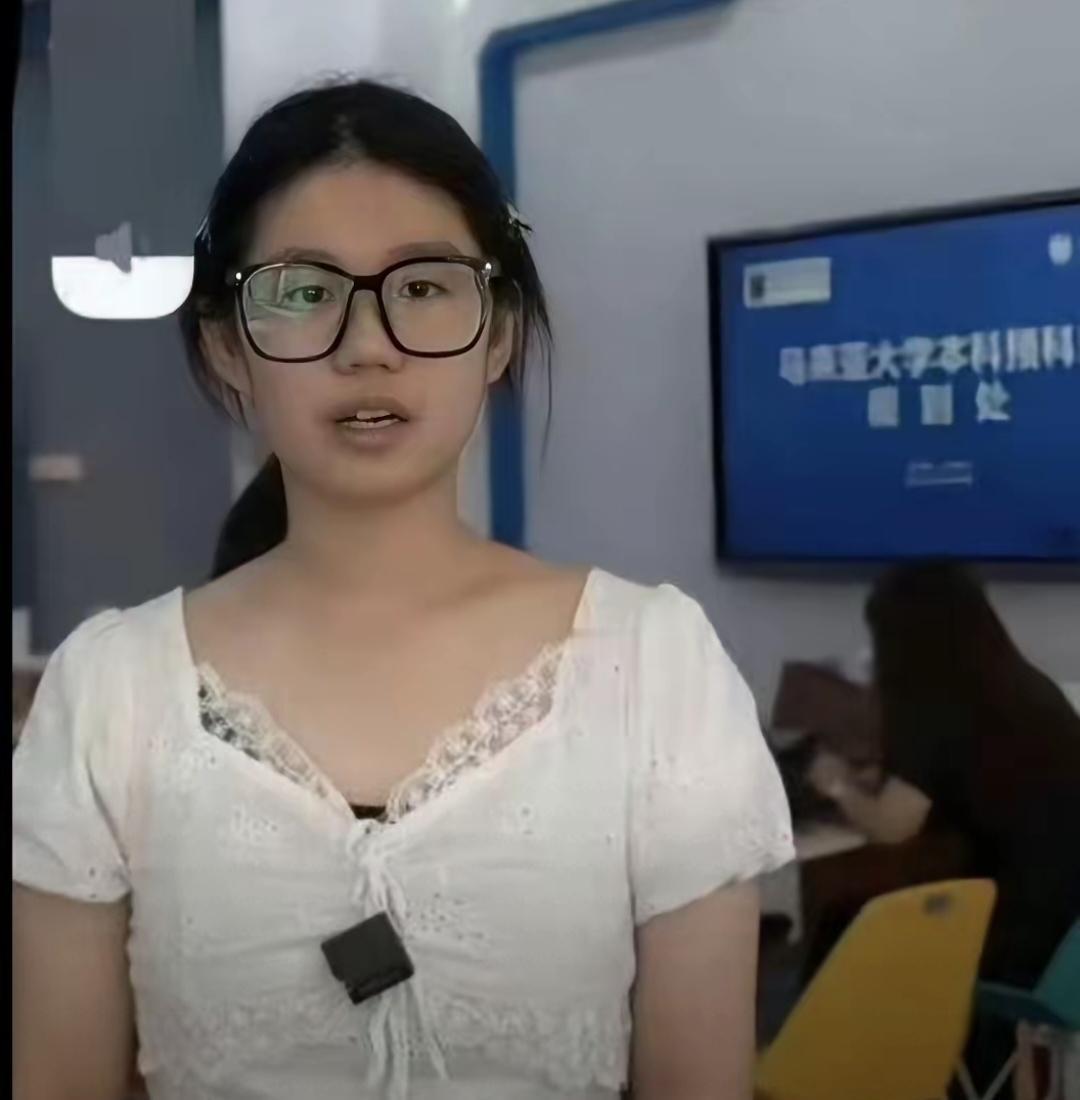 查了一下摸屁股女子的呼吸性碱中毒原因不查不知道，一查吓一跳，怪不得她经常出现