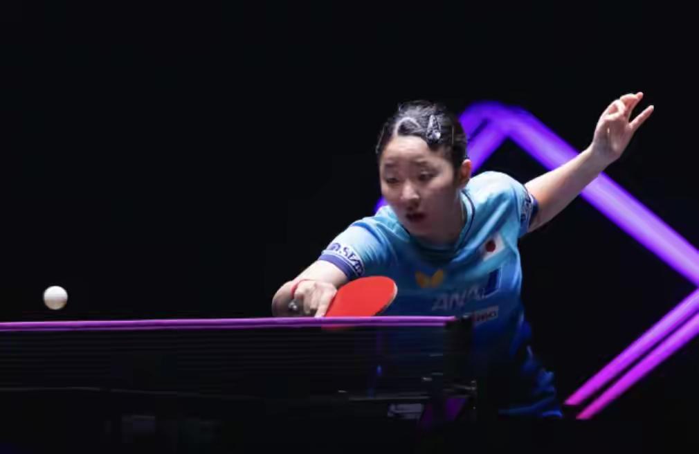 张本美和“一板过”代言人！澳门冠军赛场，张本美和的球风印象深刻，对阵陈幸同