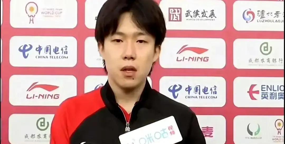 大头赛后采访的哽咽，听得人心里发紧。他说十月之后，精神身体心理全不在状态。