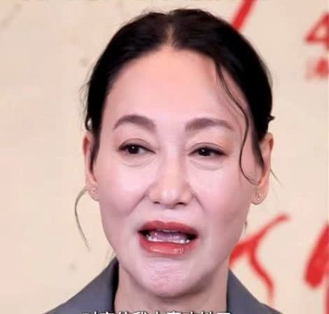 记者采访新晋华表“影后”惠英红：你最想合作的3位女演员，都有谁？惠英红给