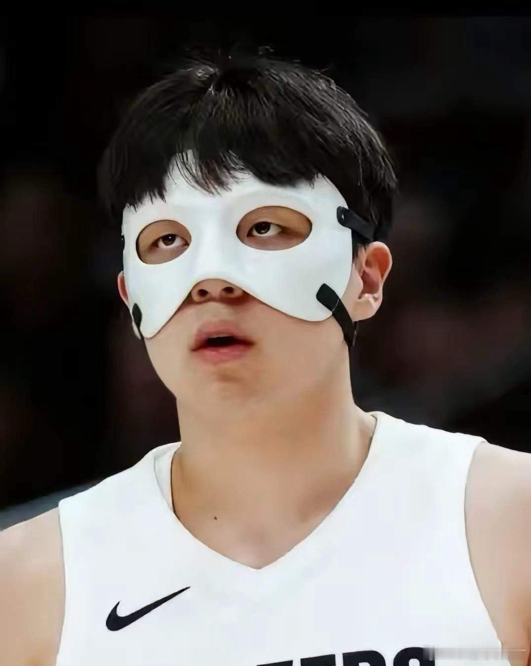 瀚森配好了护具仍被DNP！斯普利特终为“五小阵容”买单！今天，随