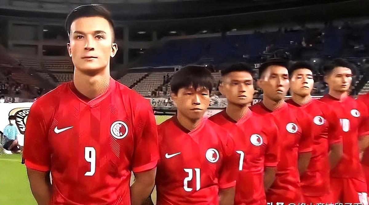 中超躺着中枪！中国香港主场1-2遭新加坡逆转，无缘亚洲杯正赛。中国香港很多球
