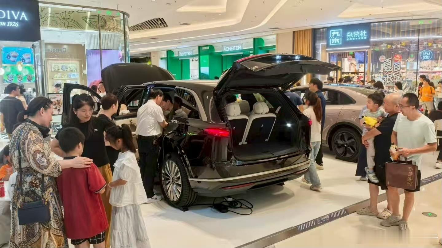 斌哥是真听劝了！L90正以与蔚来同线同标同质的标准加速量产、积极备货，看来这次
