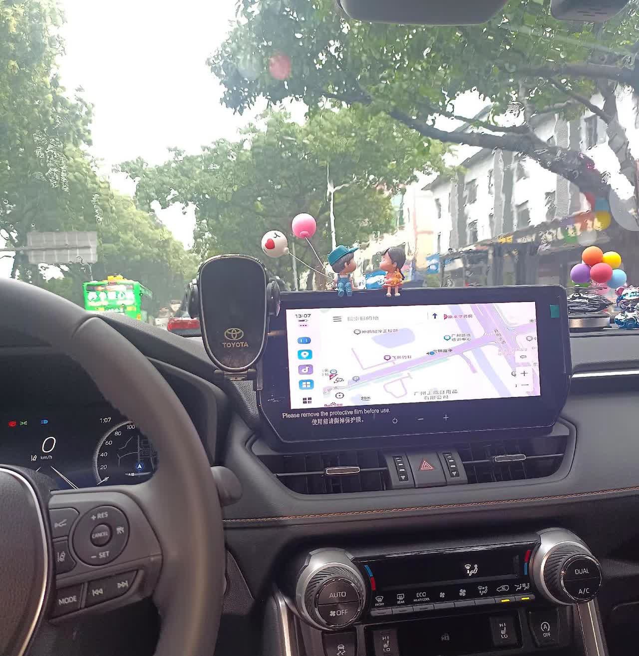丰田一点都不省油，你看这油耗高的离谱了。