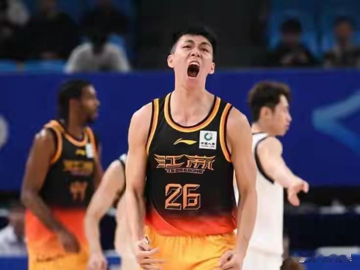 截止目前！CBA表现最强的选秀球员不输给国手。庞峥麟广西来宾人，1