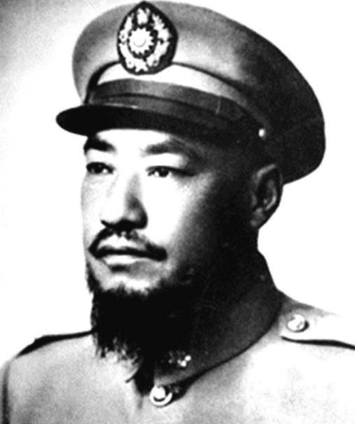 1949年，马步芳逃到台湾后，被蒋介石撤职，这让他内心一凉，为了离开台湾，他花了