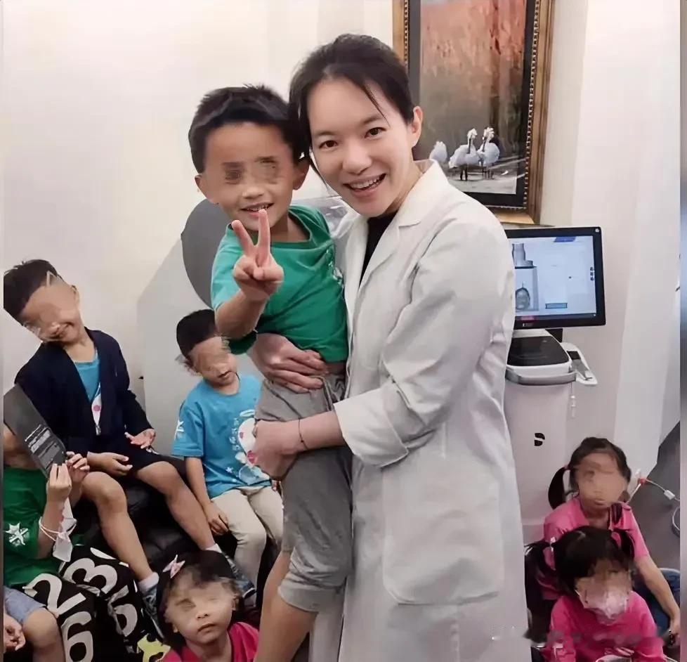 陈水扁的女儿陈幸妤在台中挂牌12年的豪宅终于售出，但纯赔250万（新台币）。