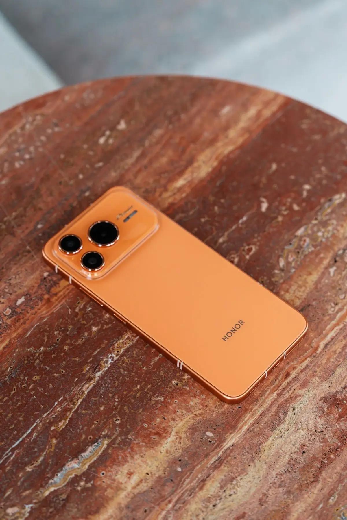 iPhone11，3110mAhiPhone13，3240mAhiPhone