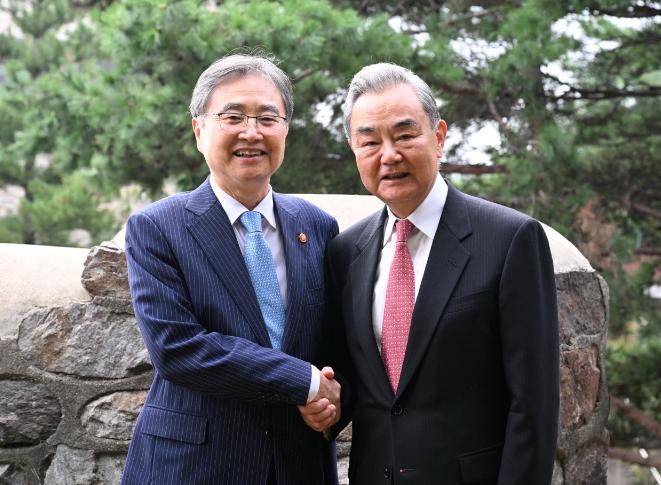 中韩谈妥了！8月20号中午，韩国外长赵显在个人社交媒体发文，能看出双方在昨天的会