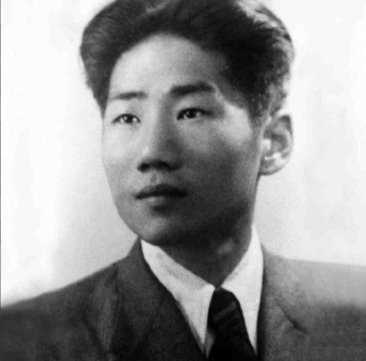 1950年，毛岸英曾提出要去38军当一名团长，去前线作战，但军长梁兴初并没有同意