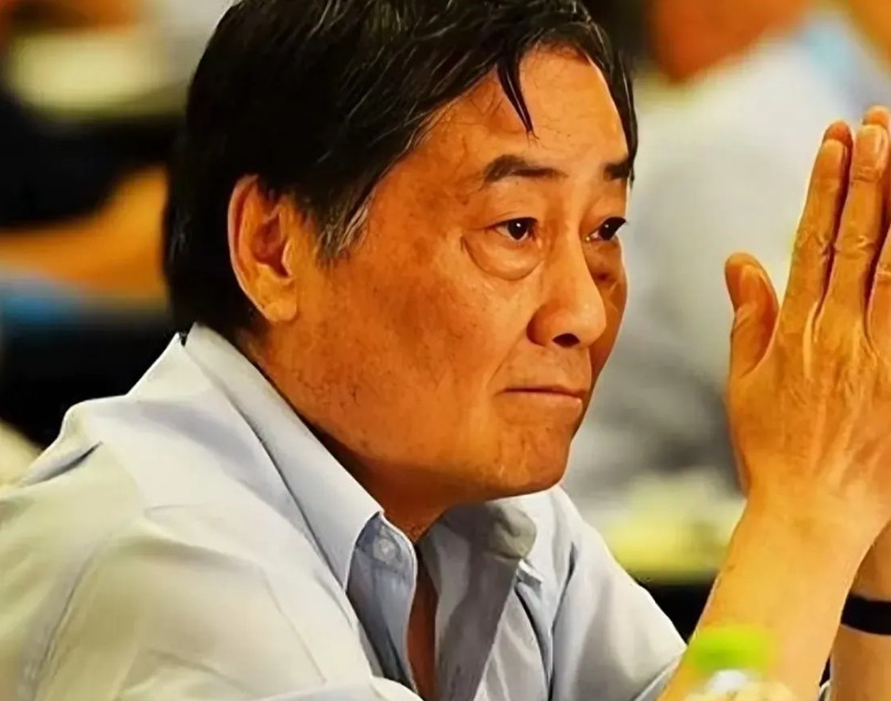 宗庆后的夫人早期曾经在接受一次采访的时候，曾经说过：她嫁给宗庆后，主要是出于同情