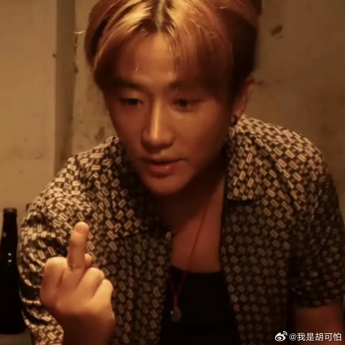 我同意黄轩找手替不是……这对吗给黄轩找个手替吧​​​