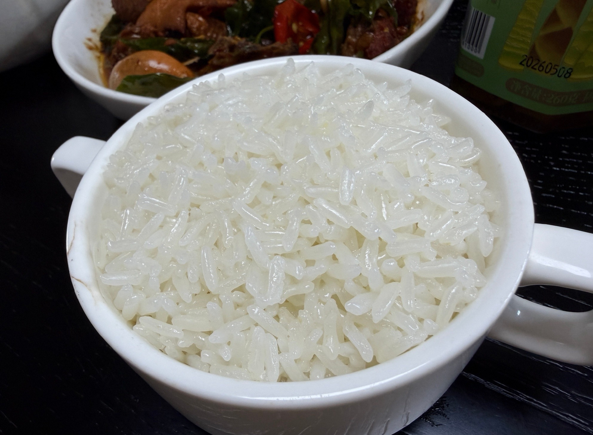 三家枣庄辣子鸡，感觉都好吃。太下饭了得，一碗饭一下就没了。