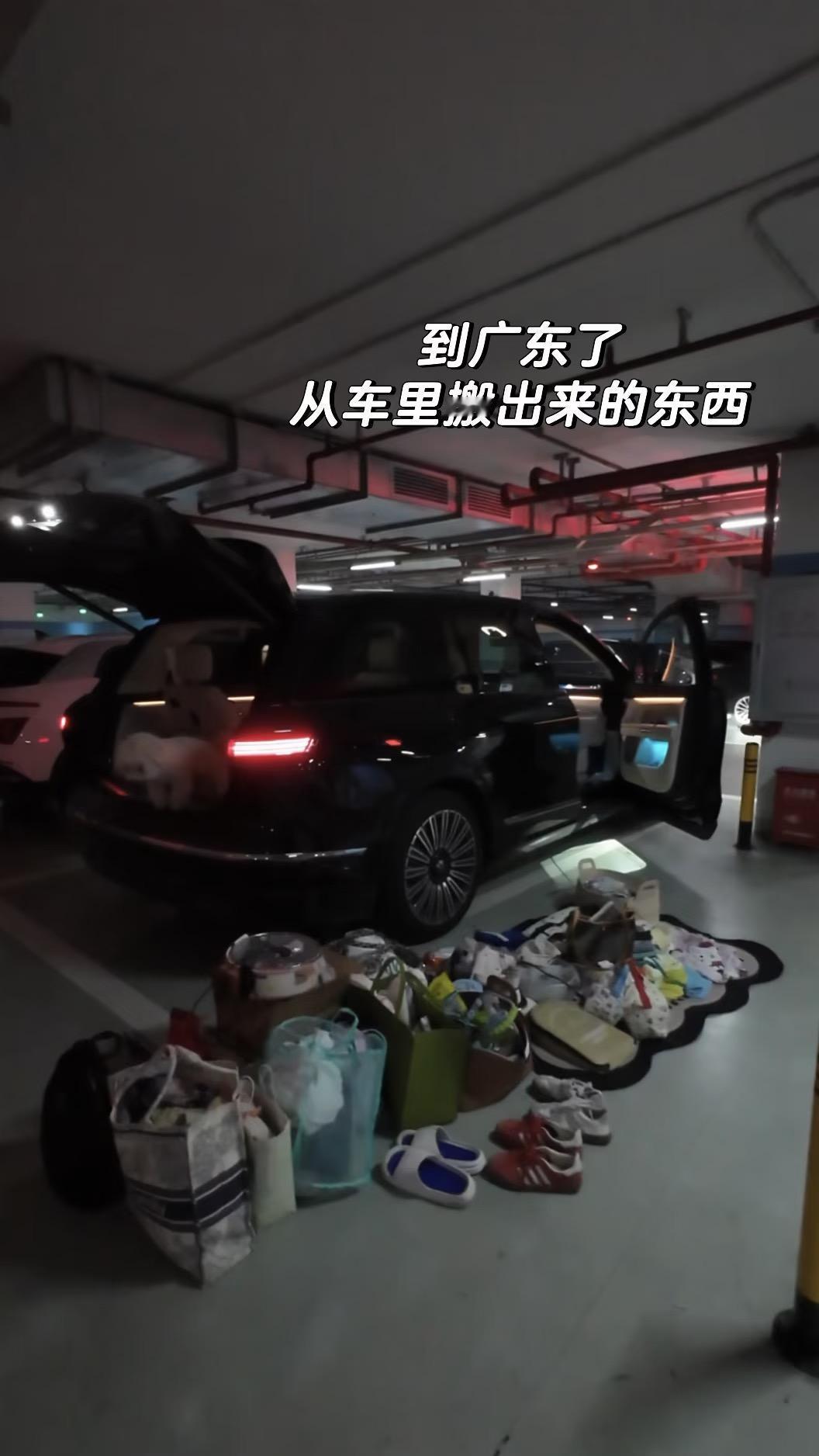 其实这车上市的时候就想拿下了，始于颜值～外观内饰都是我的菜……但由于半年前刚提了