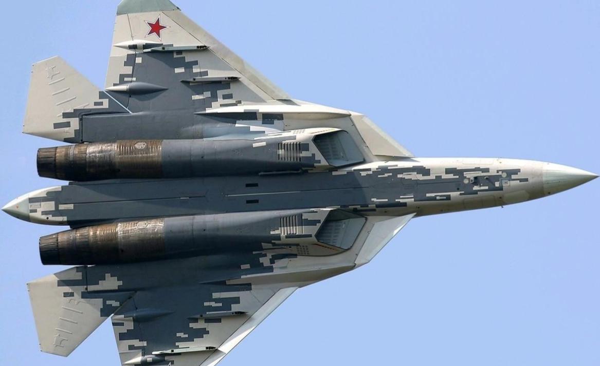 2025年，一则来自俄罗斯空军的视频让全球军迷沸腾——藏了15年的苏