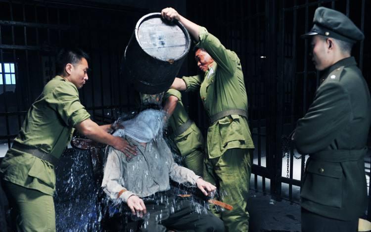 陈毅遇刺惊魂：军统王牌杀手的7天覆灭记1949年11月的一个清晨，陈毅像往