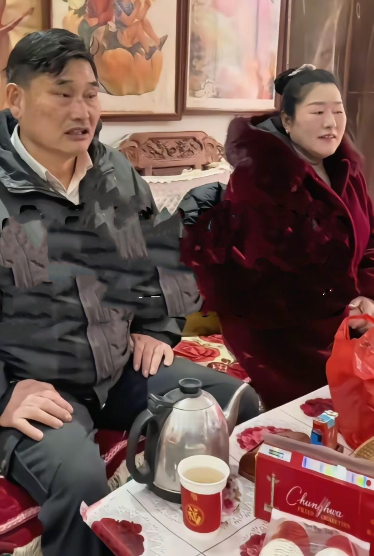 你信命吗？要说这大衣嫂，命是真硬。当初被前夫嫌弃得不行，觉得她就是个土得掉渣