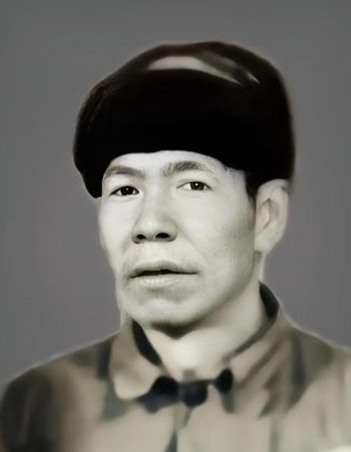 1955年冬，抗战英雄肖万世，爱上地主家18岁女儿。上门提亲时，地主怒吼：想娶我