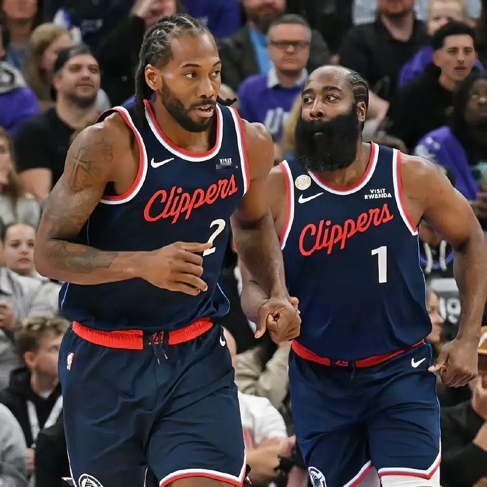 有一说一，今日哈登和莱奥纳德根本不在一个级别！！莱昂纳德：本场比赛上场31分钟