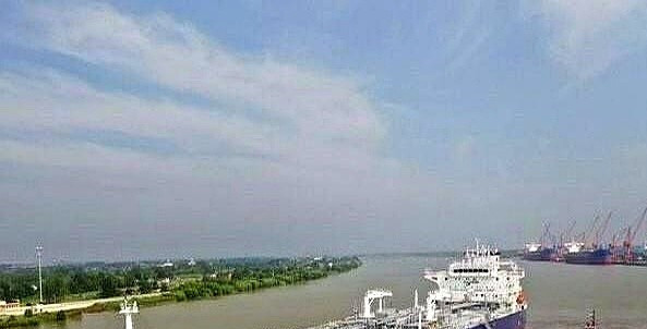 ---船底粘泥巴，货轮被扣留天呐！这海上物流