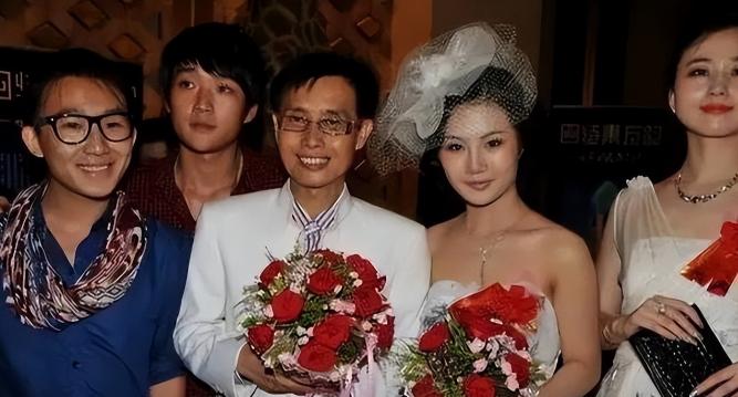 娱乐圈曾经闹出过一段备受争议的荒唐往事，影视投资人邓建国，早年结识年仅14岁的女