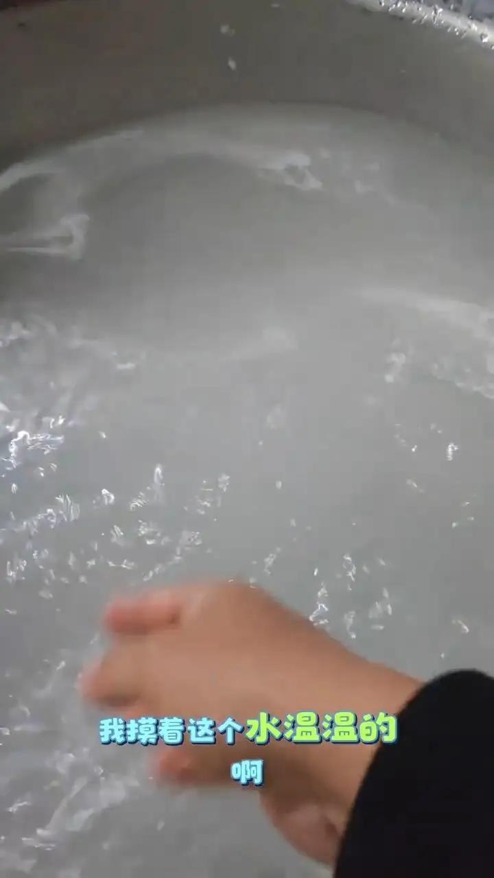 山西霍州成庄村有户村民家的老井成了