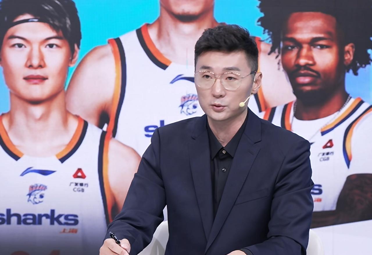 破案了，上海队为何能赢北京队，刘炜道出了原因！CBA半决赛，上海队与北京队第四