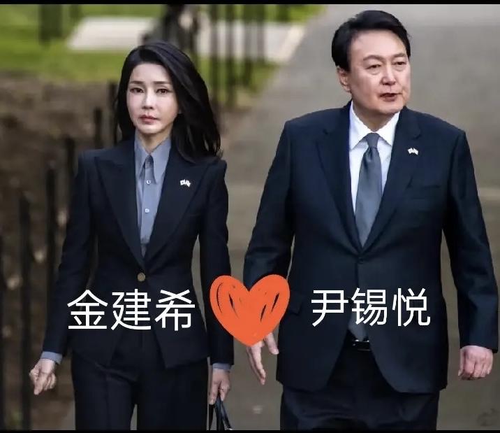 我的天呐！央视消息太炸裂！娶漂亮老婆的尹大总统竟是“内鬼”！韩国调查组