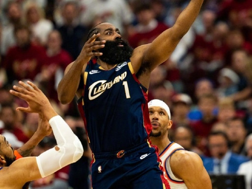 哈登19分拼尽全力难挽败局，东决G3攻防两端挣扎✨NBA东决G3，骑
