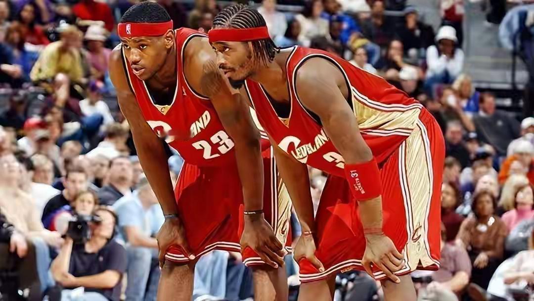什么叫拿着童工合同，却干着包工头的活，看看NBA这几位球星就知道了。1.迈克